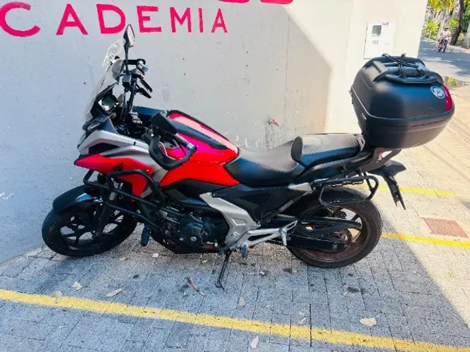 Nc 750x 2024 em ótimo estado