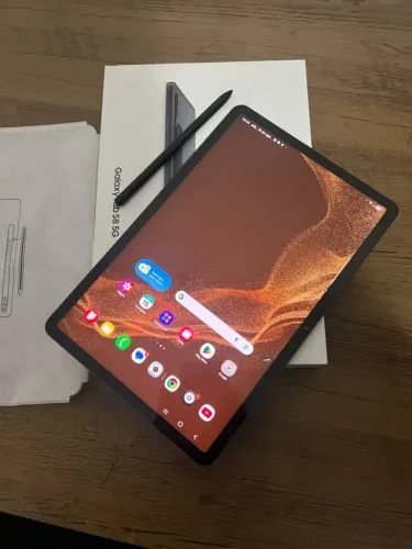 Samsung Galaxy Tab S8 5G Grafite Com S Pen E Caixa