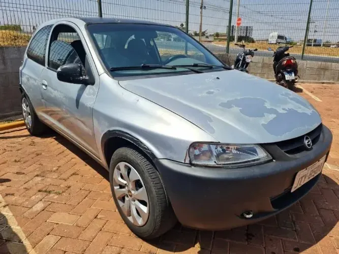 Chevrolet Celta 1.0/super/n.piq.1.0 MPFI VHC 8V 3P 2001