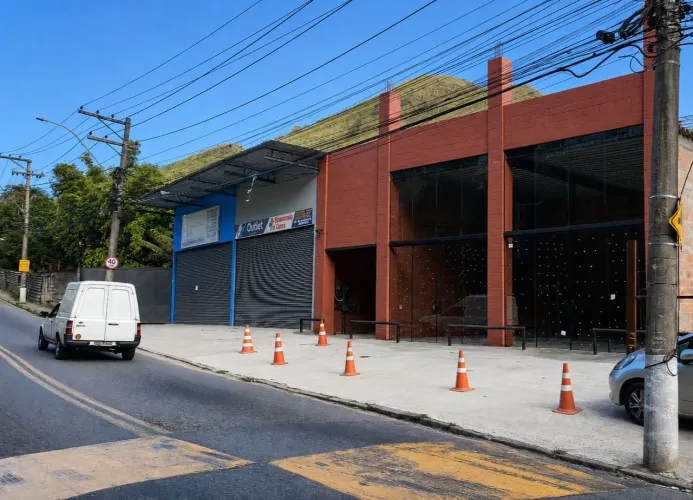 Cascatinha! Oportunidade Única! Alugue seu novo espaço comercial em Cascatinha!