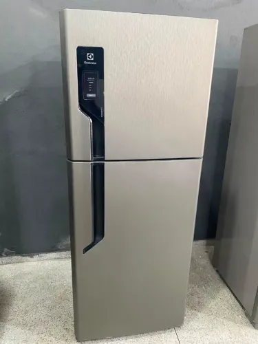 Geladeira electrolux 