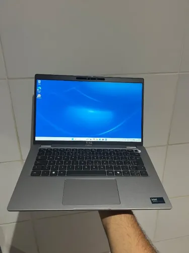 Notebook Dell latitude Core Ultra 5