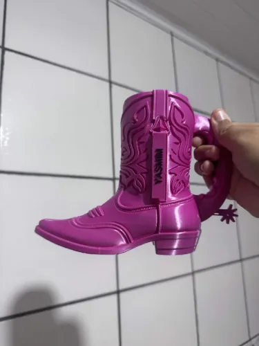 Bota Porta Latinha e Latao