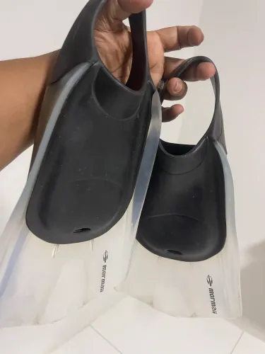 Vendo pé de pato nadadeira