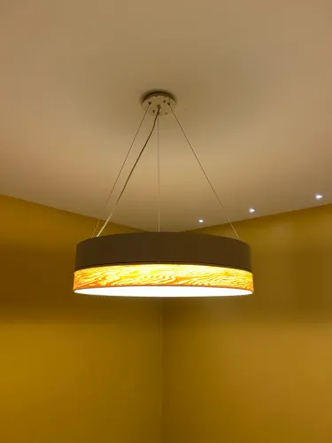 Lustre led e madeira alto luxo