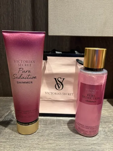 KIT VICTORIA?S SECRET