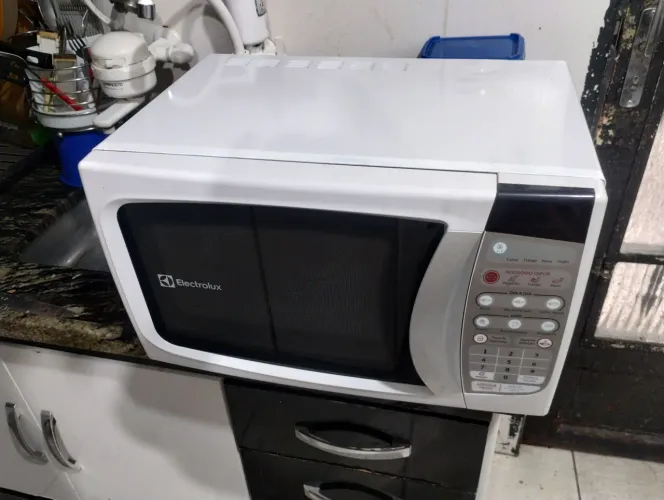 Microondas Electrolux 20 litros