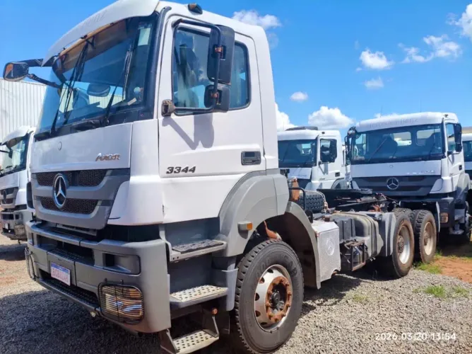 MB Axor 3344 ano 2018, 6x4, em São Paulo
