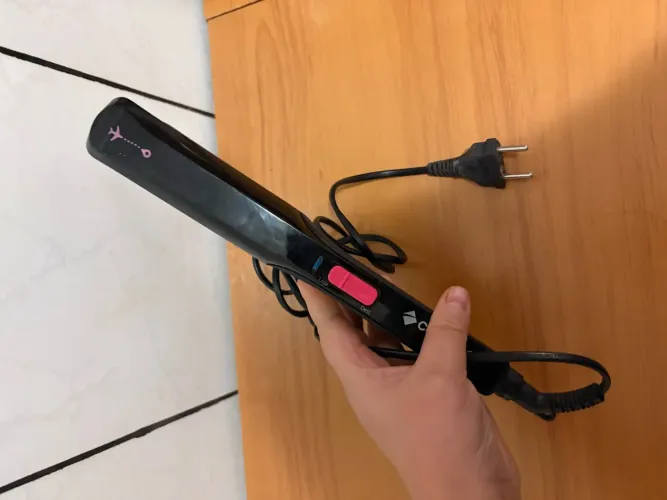 Prancha / Chapinha Compacta de Viagem - Preta