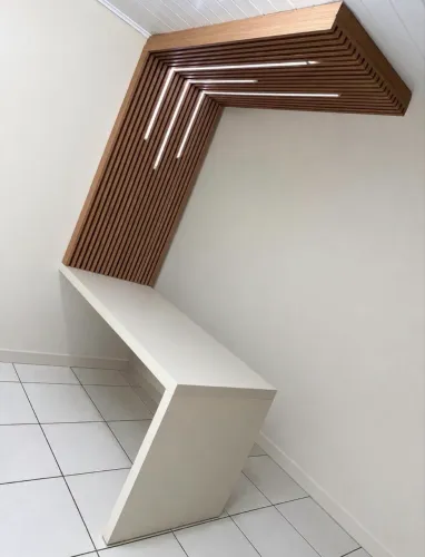 ? Painel Ripado em MDF com Iluminação em LED - Design Moderno e Sofisticado