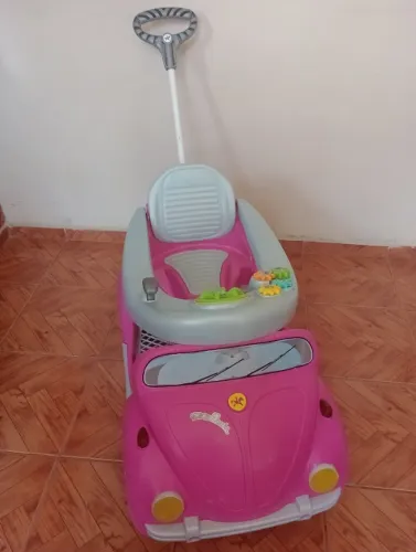 Carrinho de Passeio - Fusca Calesita Rosa