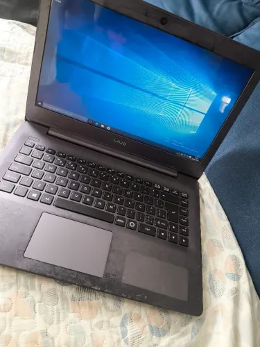 Sony vaio i3