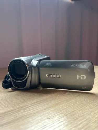 Handycam ? Canon VIXIA HF R200 - Muito Conservada | Pronta para Uso