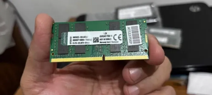 Memoria ram 16 gb ddr4 2400 1.2 da Kingston - seminova p note