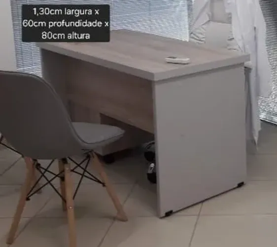 Mesa de escritório Facitec