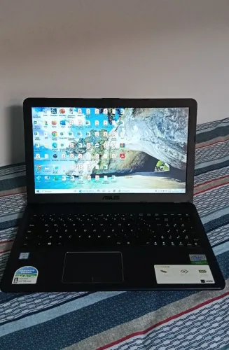 Notebook Asus - Tela 15.6