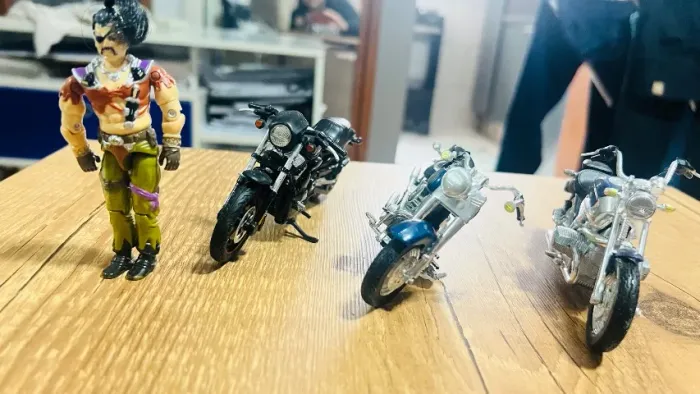 Mini motos muito bonitas com ótimo valor individual R$ 70,00 ou as 3 por R$ 170,00