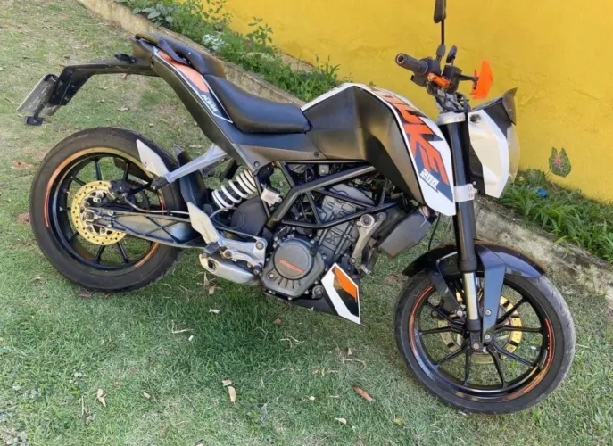 KTM DUKE 200 ano 2015