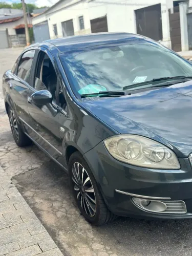 Fiat Linea Absolute 1.9/1.8 Flex Dualogic 4P 2011
