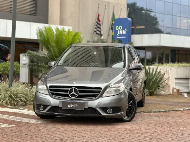 Mercedes-Benz Classe B 200 CGI 1.6 TB Sport 156cv AUT 2013