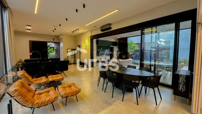 Casa térrea moderna e contemporânea semi-térrea no Plateau DOr Privilege com 413 m2 de áre