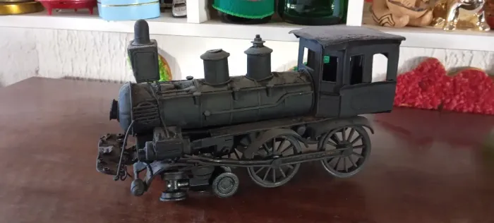 Locomotiva de metal
