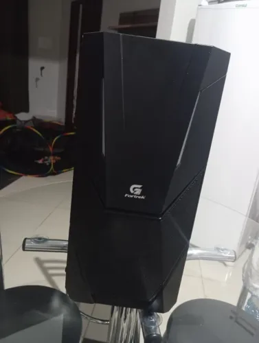 Gabinete semi-NOVO