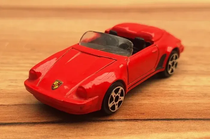 Maisto Porsche 911 Speedster - Fresh Metal Series (Loose)