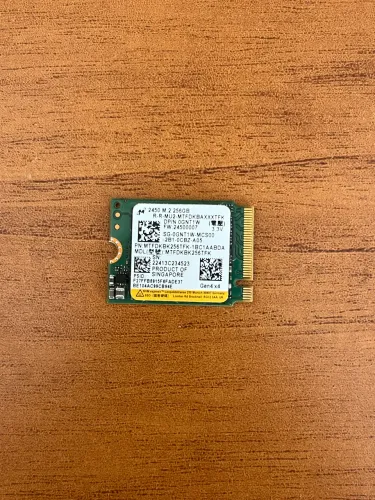 SSD M.2 NVMe 256GB Micron 2450 PCIe 4.0 (Formato 2230)