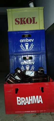 Engradado AMBEV de cerveja 600 com vasilhames