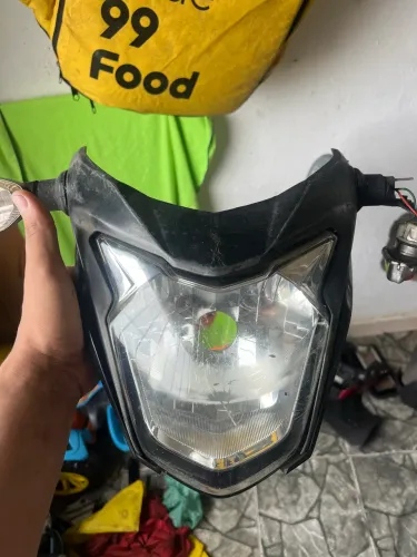 Frente da Twister 250 2018