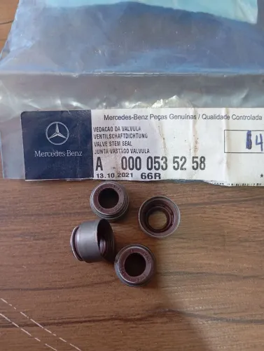 Kit 4 Retentores Haste Valvula 000 053 52 58