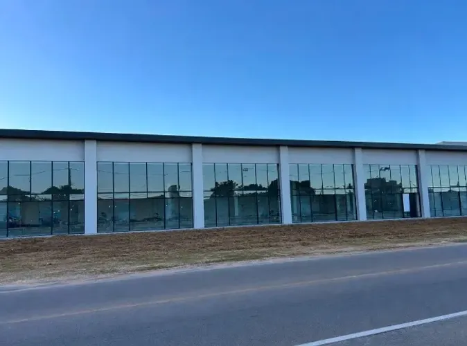 ALUGO LOJA / SALA COMERCIAL DE ALTO PADRÃO NO RIO VERMELHO ÁREA PREVILEGIADA