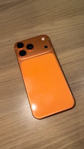 iPhone 17 Pro Max - Laranja
