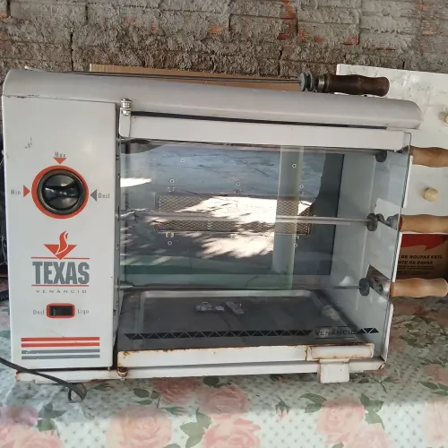 Churrasqueira giratória a gás vendo ou troco