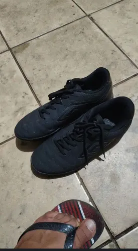 Chuteira society umbro