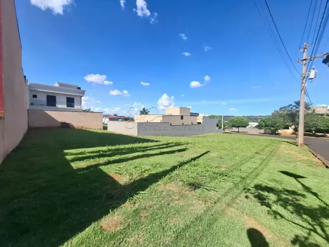 Terreno de 250m² à venda em condomínio - Reserva Imperial