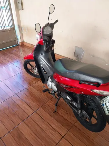 Vendo biz+ 125 completa