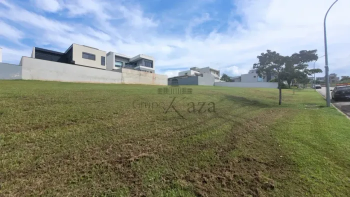 Oportunidade - Terreno em Condomínio - Condomínio Residencial Alphaville I - 529,88m².