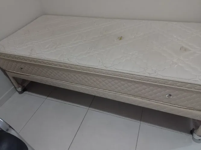 Cama com colchão