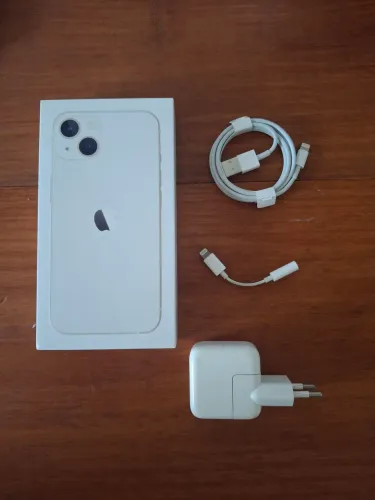 iPhone 13 semi-novo 