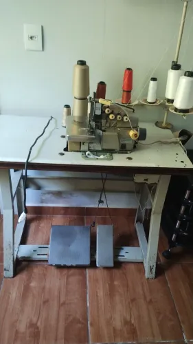 Vende se máquina de costura industrial 
