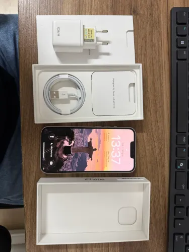 Vendo iPhone 13 128GB - Branco