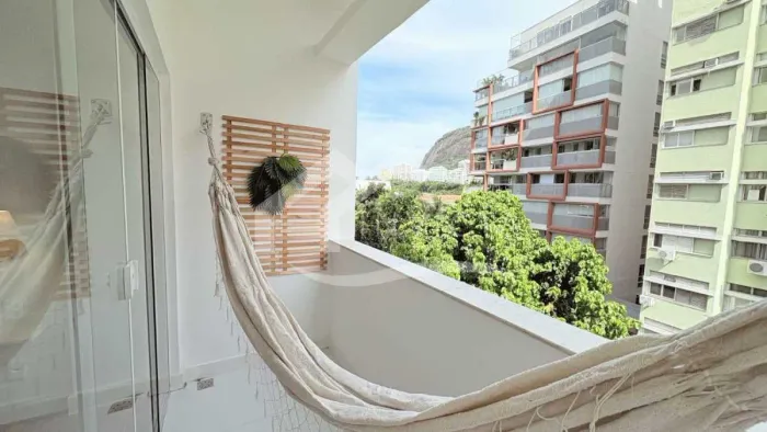 EXCELENTE QUARTO E SALA VISTA LIVRE
