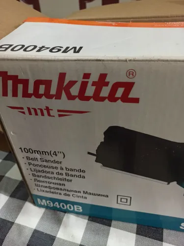 Lixadeira de cinta Makita