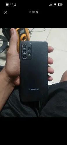 A52 tela trocada e só carrega com um lado do carregador pra vender ou faço jogo