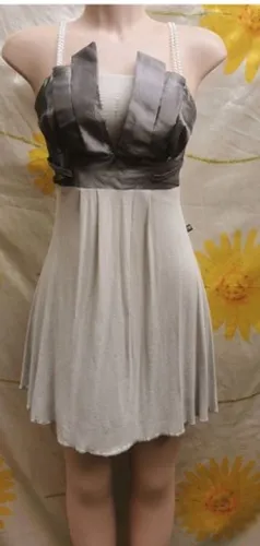Vestido festa Minchev pérolas e decore nas costas tam m