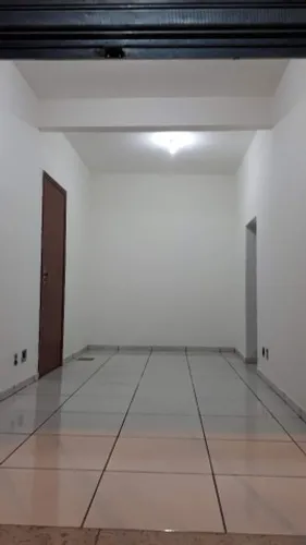 Excelente loja de esquina na Rua Principal do Parque Aeroporto