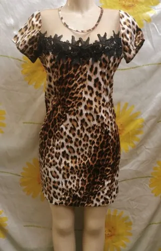 Vestido animal print com renda tam g