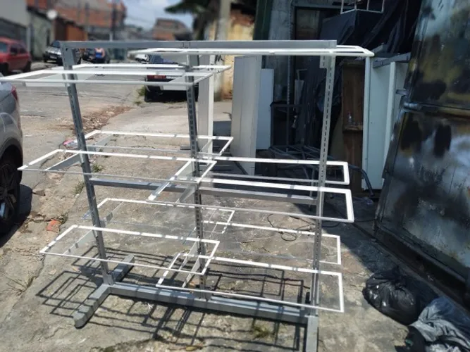 Arara cavalete prateleira 